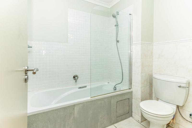 2 Bedroom Property for Sale in Cape Town City Centre Western Cape